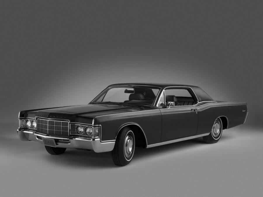  Lincoln Continental Hardtop Coupe 1969 года  (фото 4 из 4)